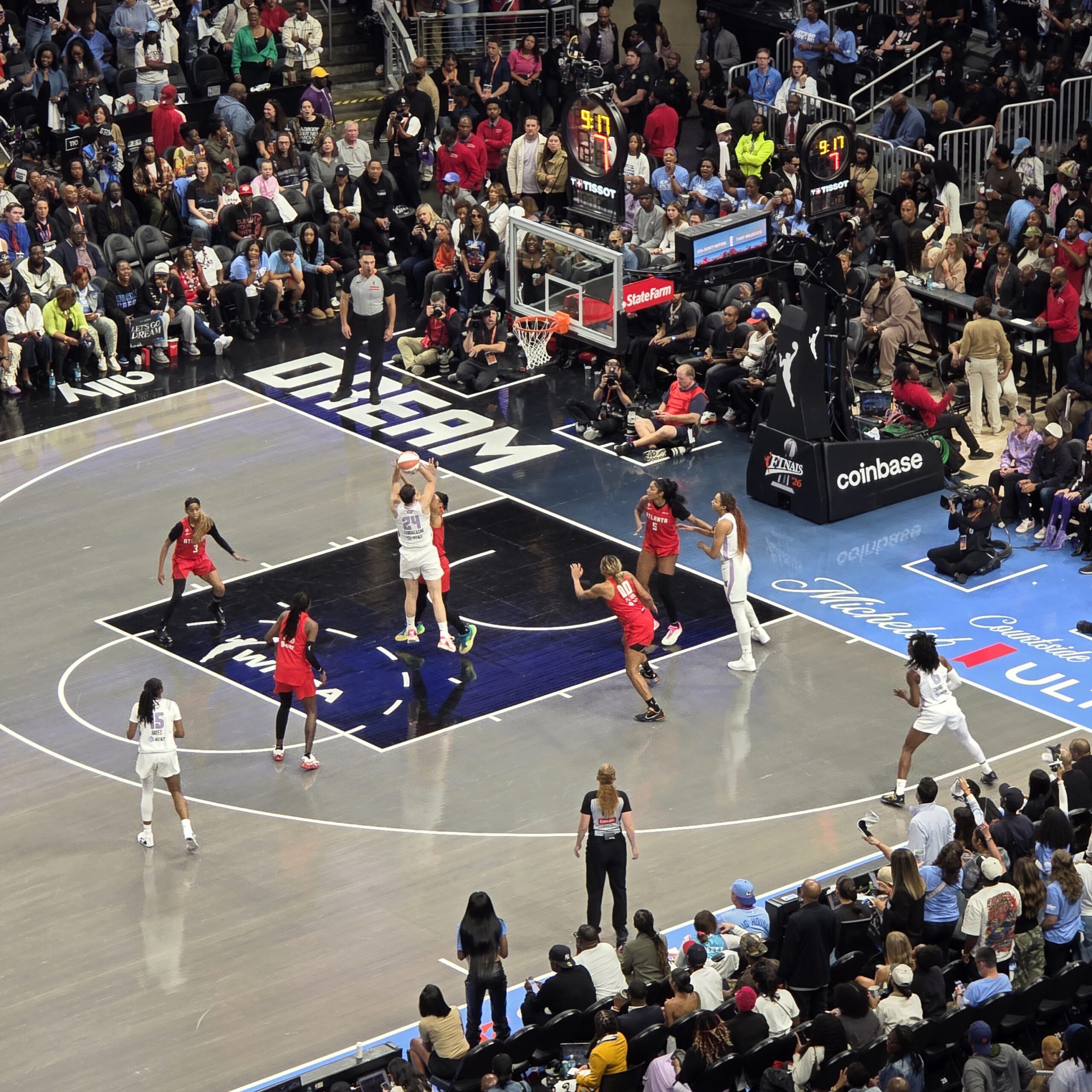WNBA Finals Game 6, Golden State Valkyries at Atlanta Dream, State Farm Arena