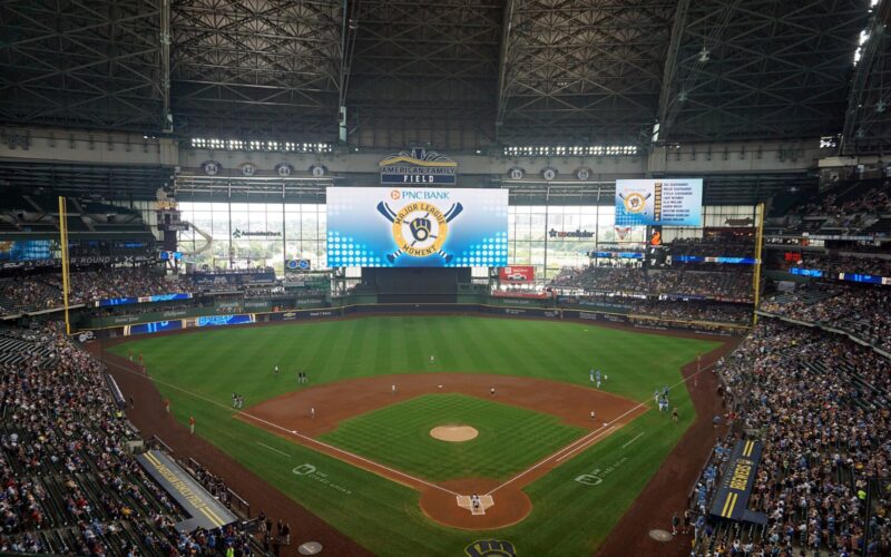 World Series Game 2: The Brewers Climb Out of an Early Hole and Head to Florida Up 2-0